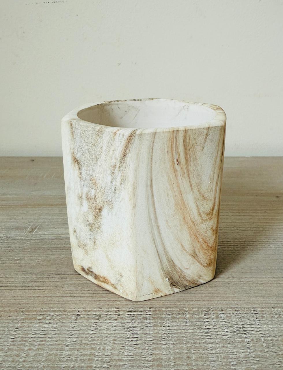 Marble effect ceramic pot