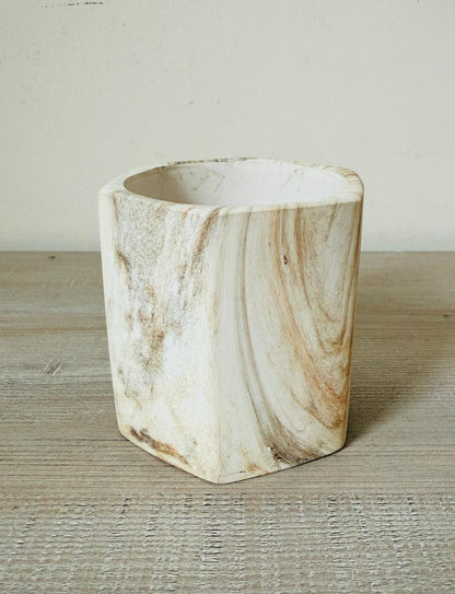 Marble effect ceramic pot